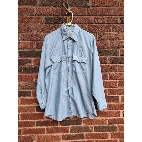 Vintage 70s LEVI'S Chambray Work Shirt button up Men's size Large Pearl Snap - Picture 1 of 11